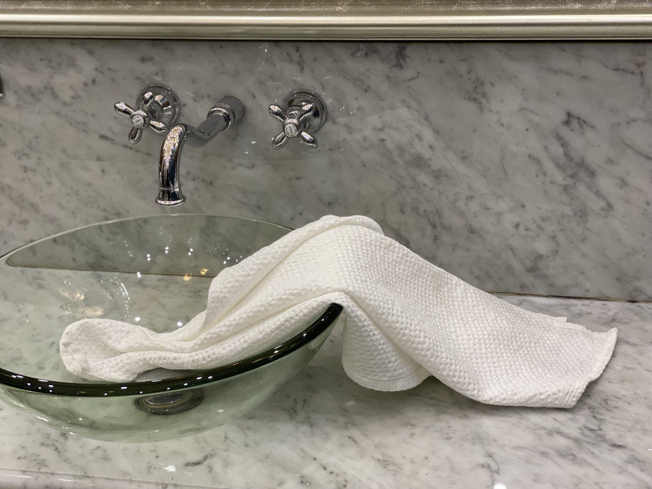 Льняное полотенце для рук и лица «Белая ночь»