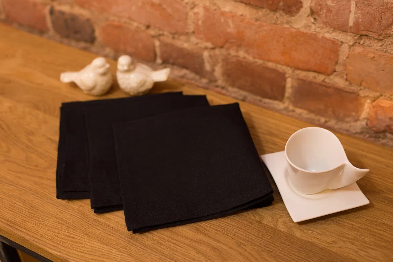 Льняная салфетка «Чёрная» (40×40 см)
