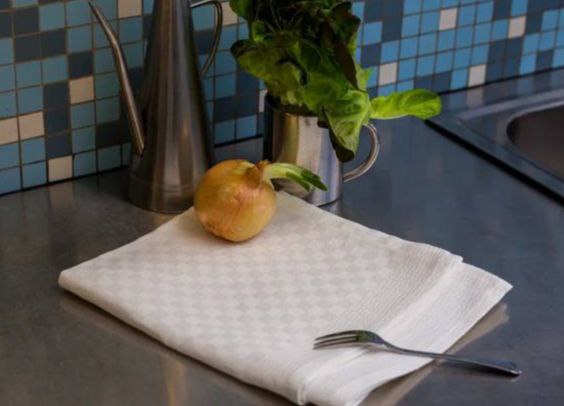 Льняное кухонное полотенце «Торжество» (90 × 45)